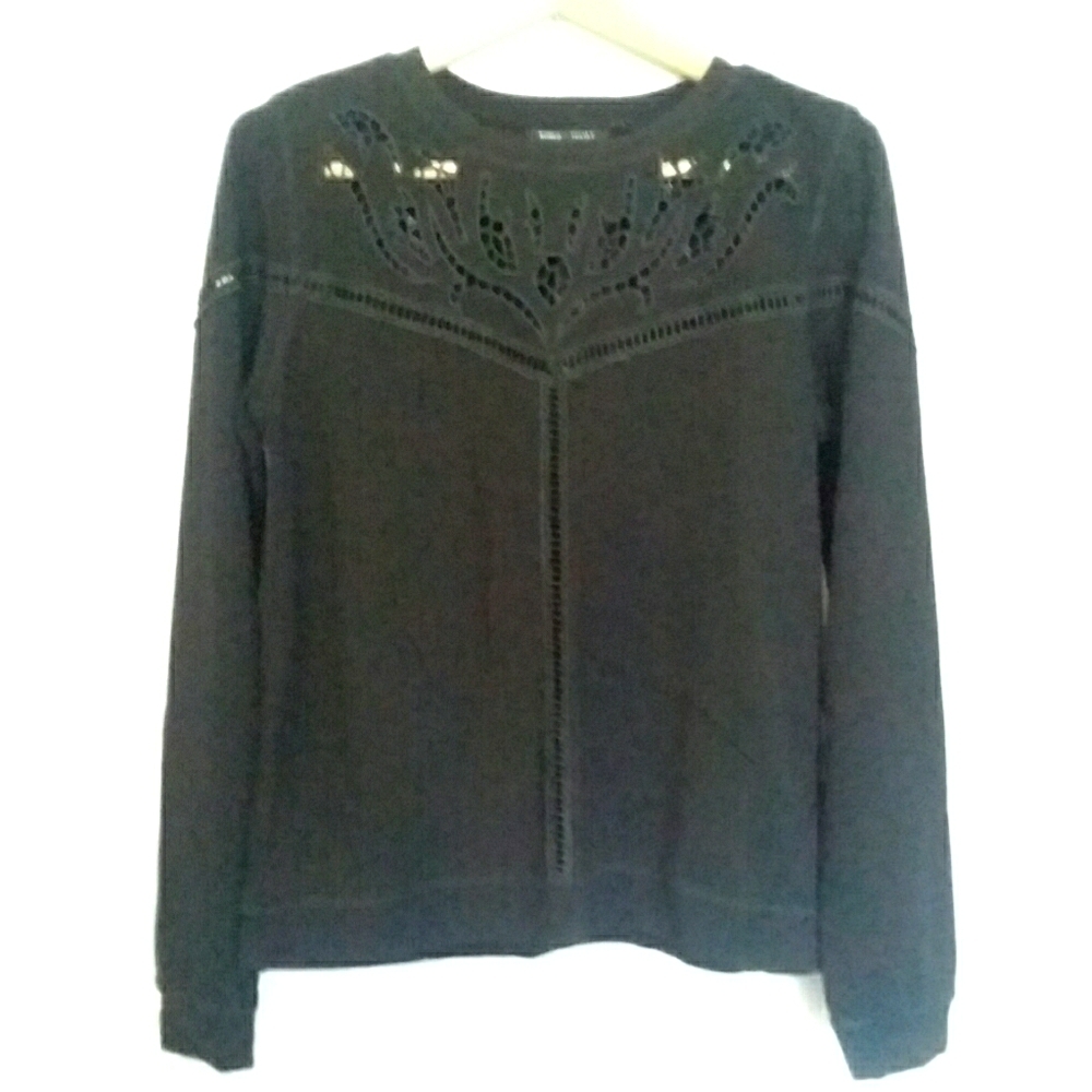 ROMEO + JULIET COUTURE Lace Embroidered Shirt